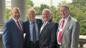 From left to right, Jewelers of America’s Dave Bonaparte; Trump’s trade advisor Dr. Peter Navarro; International Diamond Manufacturer Association President Ronnie VanderLinden; and Tim Haake of law firm Haake & Associates. Jewelers of America in Washington DC