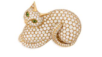 Tech entrepreneur, philanthropist, and farmer Sandy Lerner was a cat person. Her unrivaled collection of cat artwork, objects, and jewelry will be up for sale later this month at Bonhams. Among them is this 18-karat gold and diamond cat brooch made in France (pre-sale estimate $5,000 to $7,000). (Photo courtesy of Bonhams) Sandy Lerner’s 18-karat gold and diamond cat brooch
