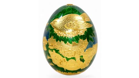 This “Cuckoo Cuckoo” egg, created by Garrard & Co for Cadbury, was a prize in the treasure hunt-themed advertising campaign for Cadbury Creme Eggs in the 1980s. Cuckoo Cuckoo Cadbury Conundrum egg