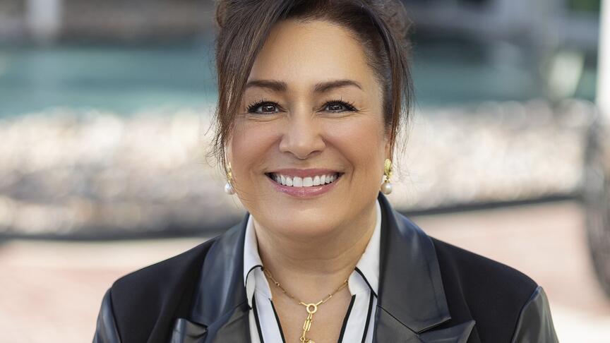 Headshot of Sherry Smith, National Jeweler columnist and vice president of coaching strategy and development at the Edge Retail Academy