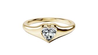 Miraki Jewels heart diamond signet ring
