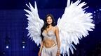 Kylie Jenner Fantasy Bra Victoria’s Secret Fashion Show