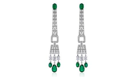 This Amanda's Style File is dedicated to shoulder dusters like this pair of emerald and diamond earrings from Mindi Mond New York (price upon request) Mindi Mond New York emerald shoulder duster earrings