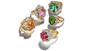 The “Five Golden Schlumberger Rings” ($210,000) featured in Tiffany & Co.’s 2019 high-end holiday gift guide. Worldwide net sales in the third quarter were down just 1 percent. 20201124_Tiffany_Five_Golden_Rings.jpg