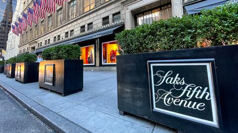 Saks Fifth Avenue New York City storefront