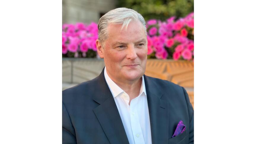 National Jeweler columnist and jewelry sales expert Peter Smith  
