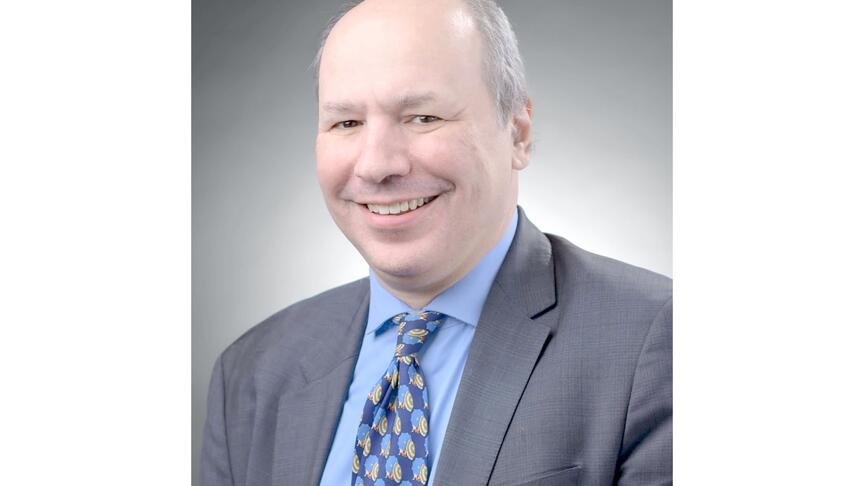 After 28 years with JCK, Rob Bates is leaving his full-time position as news director to launch The Jewelry Wire, an independent news site hosted on Substack. He will continue to contribute articles to JCK and co-host its podcast. Industry journalist Rob Bates