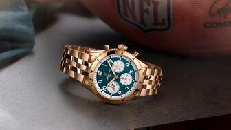 Breitling’s special Eagles Super Bowl watch on gold bracelet 